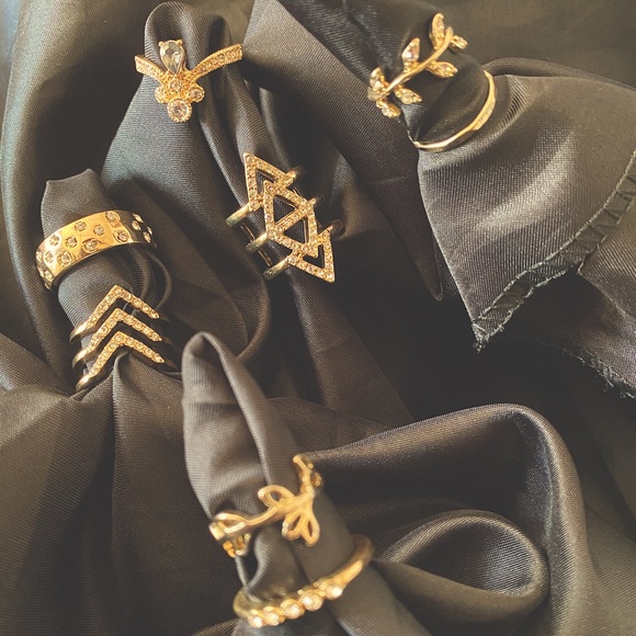 Set of 8 Stacker Layering Gold Rings - Picture 1 of 7